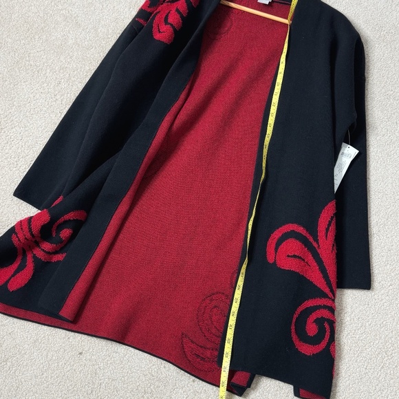 NWT Chicos Cardigan Open Front Longer Length Black Red Textured Scroll Pattern 2 - Picture 6 of 16